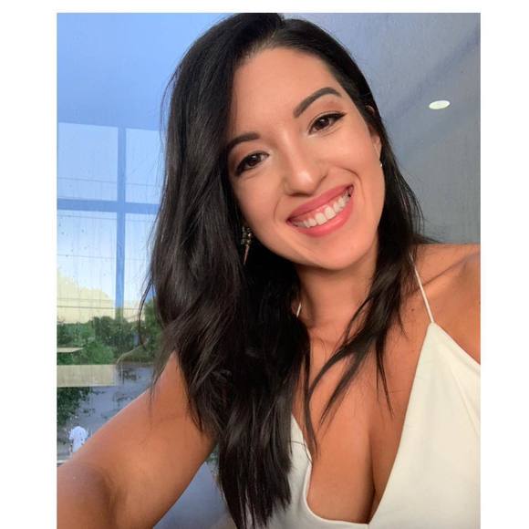 liz_bouhot